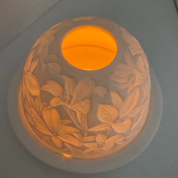 Floral Fairy Luminara Seagull Studios Lamp - Picture 7 of 7